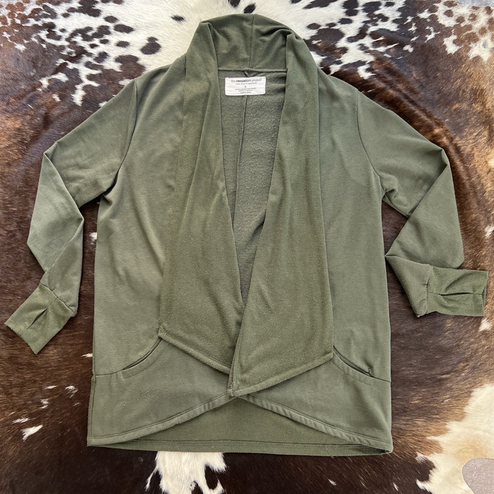 The Sweatshirt Project Green Cardigan Sweater with Relaxed Collar